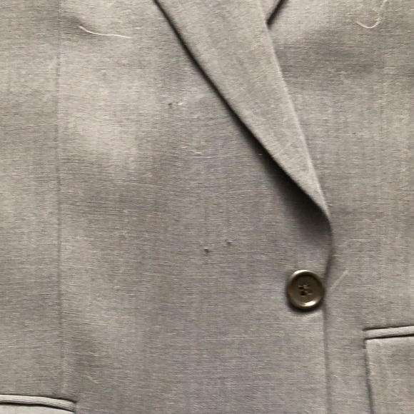 Hugo Boss blue men’s suit, jacket size 40 L and pants 31 x 36, made in Germany. - Picture 8 of 13